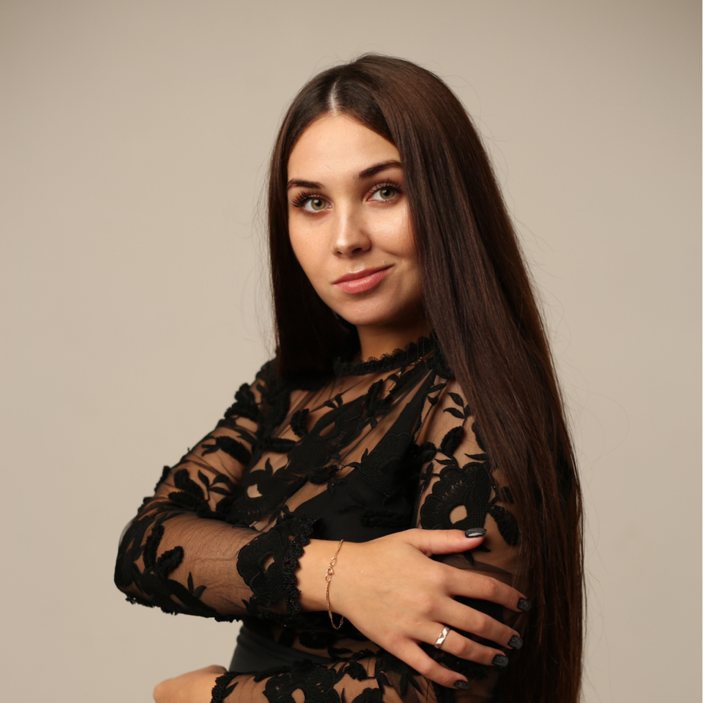 Захарова Любовь