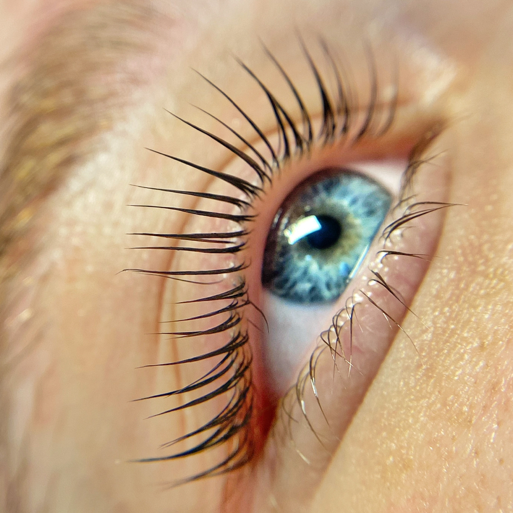 Ламинирование ресниц