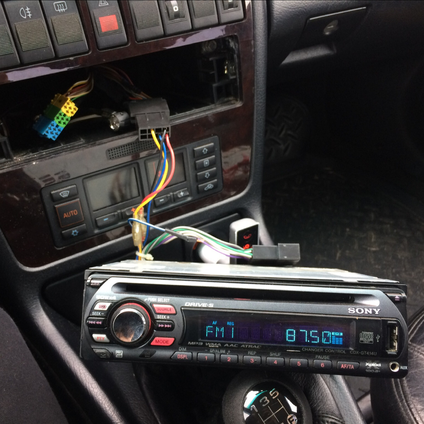 Установка магнитолы 1din