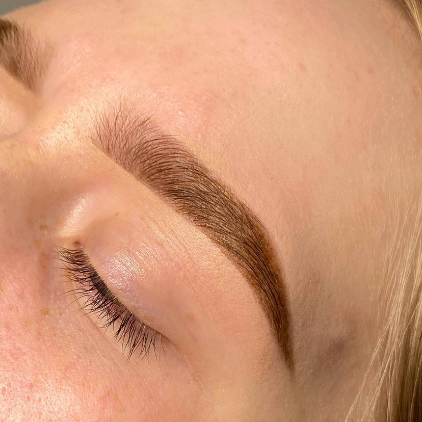 Оформление бровей+окрашивание краской/хной