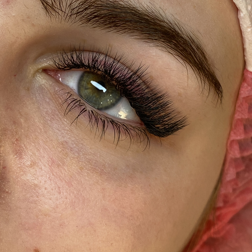 Наращиванию ресниц 2D