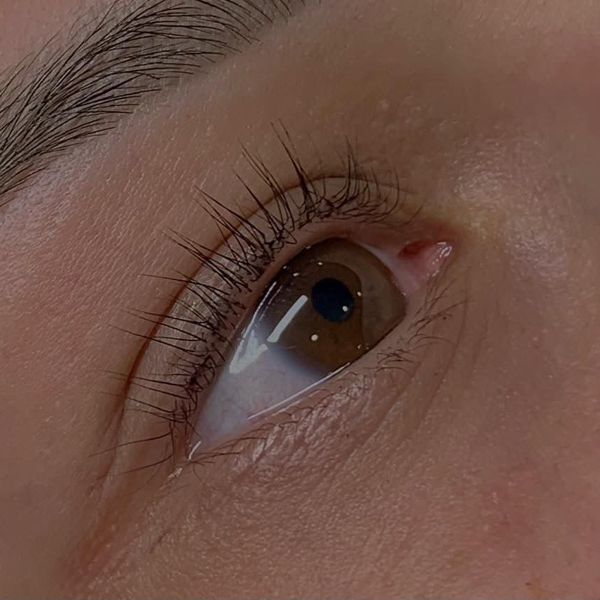 Ламинирование ресниц с окрашиванием