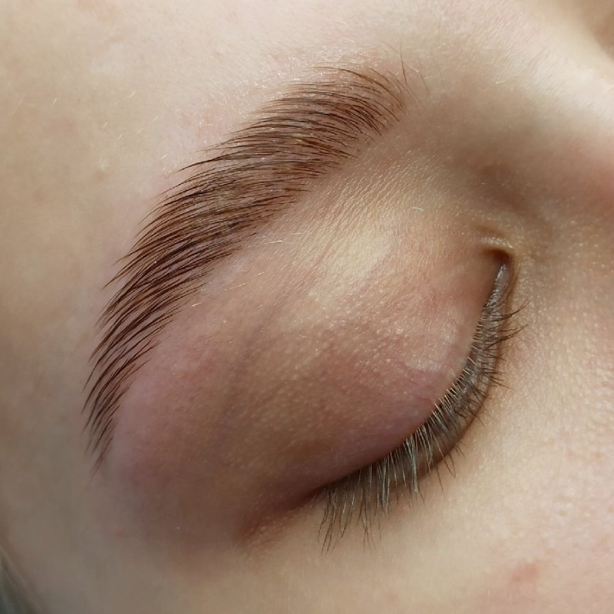 Комплекс долговременная укладка бровей (ламинирование +коррекция и окрашивание )