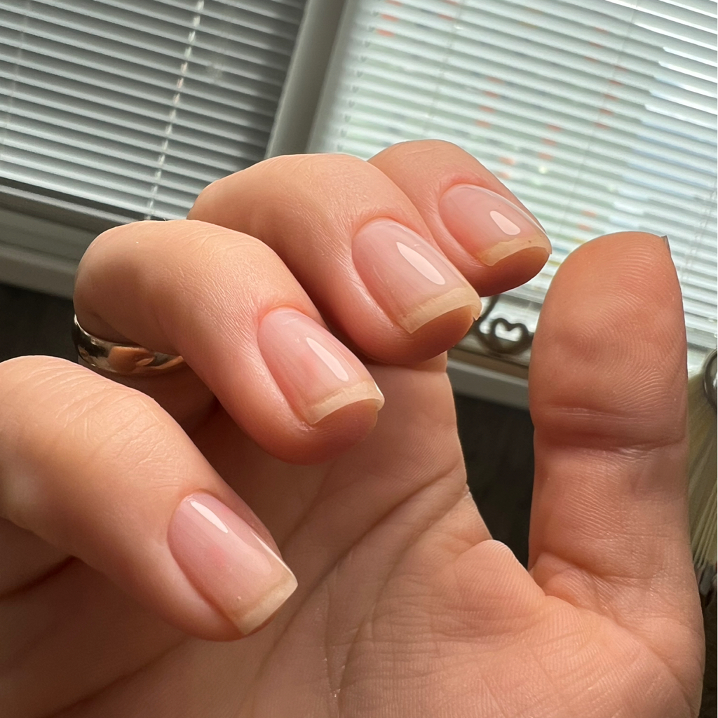 Маникюр комбинированный. Без снятия. Гигиена без покрытия.