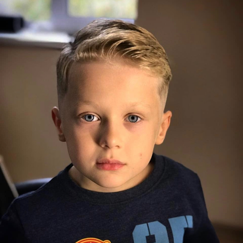 Детская Стрижка До  10  Лет