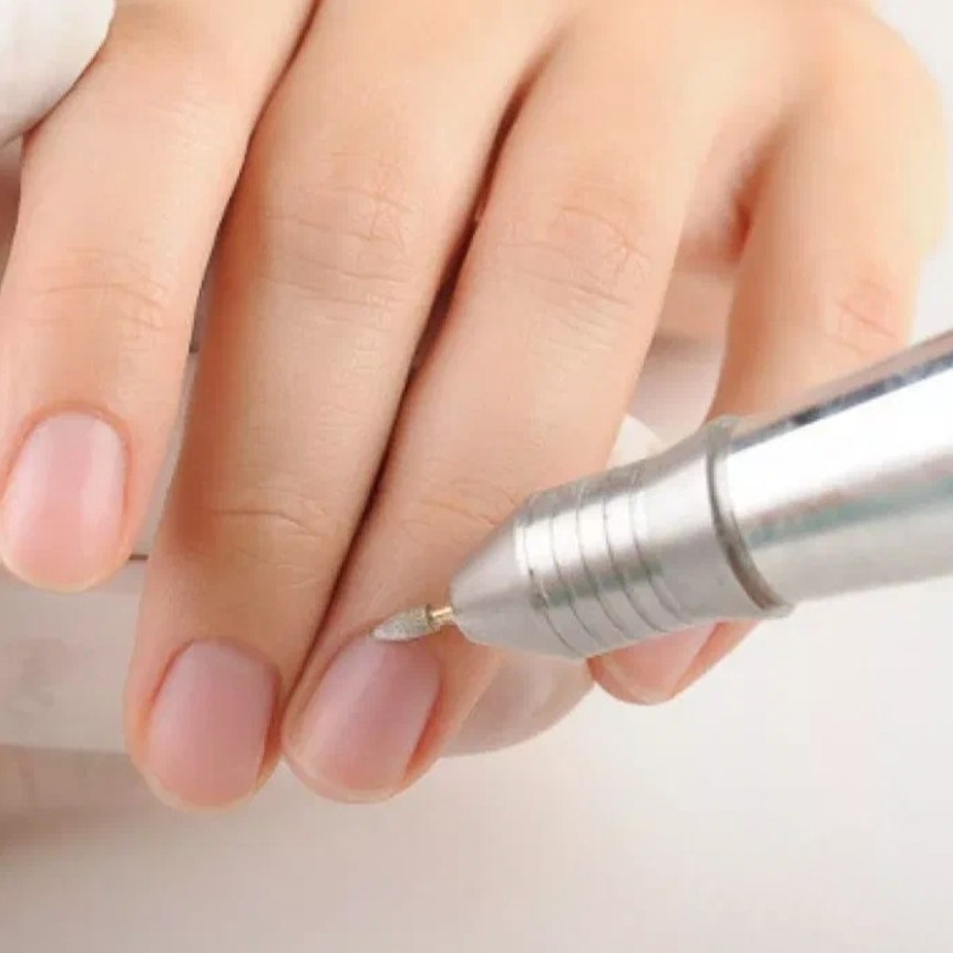 аппаратный маникюр. Без покрытия (в том числе мужчинам)