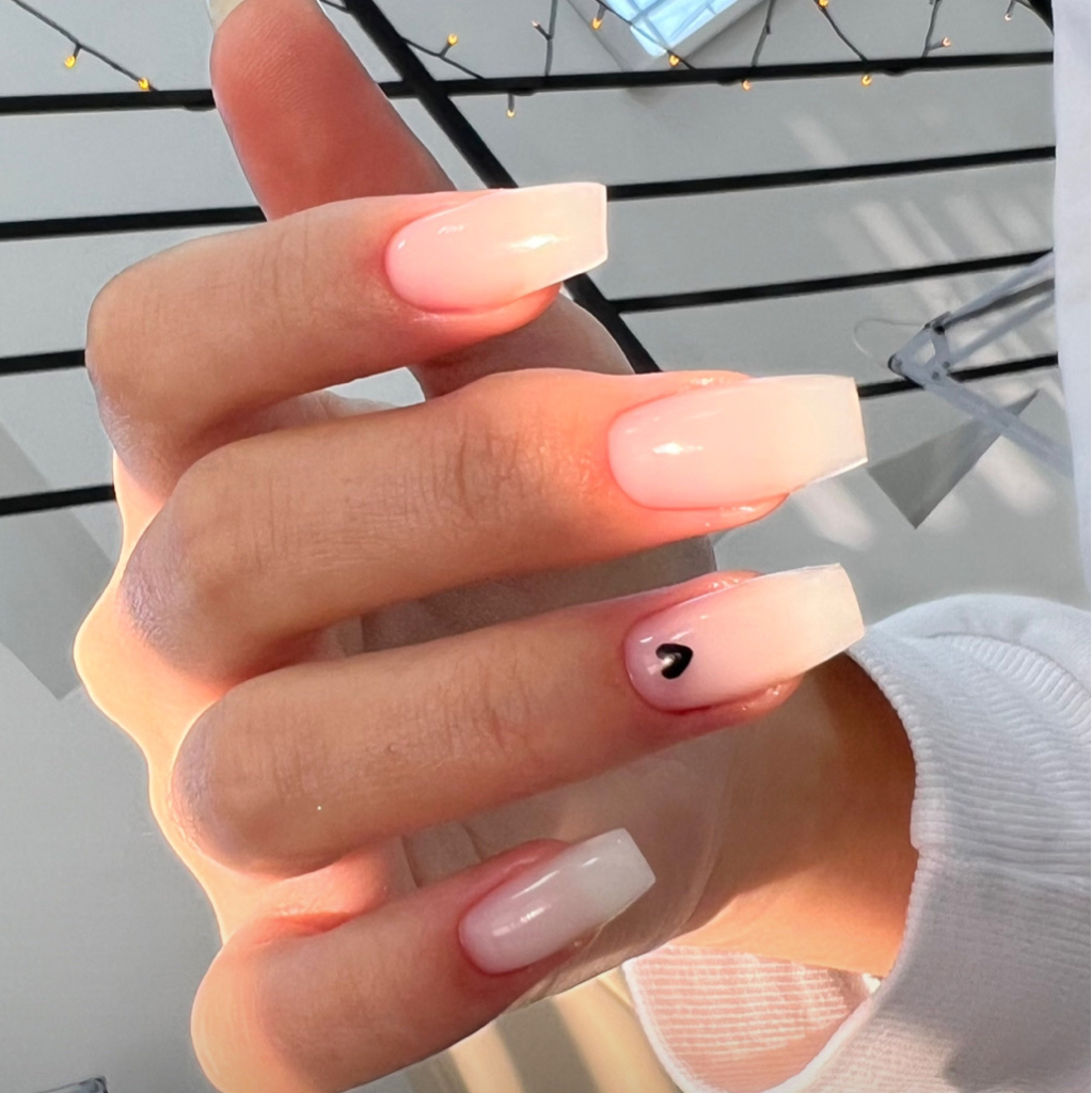 Nadine nails | Иркутск | Онлайн-запись