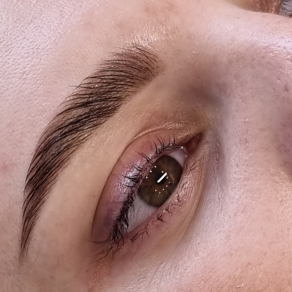 Долговременная укладка и уход+оформление бровей (коррекция и окрашивание)