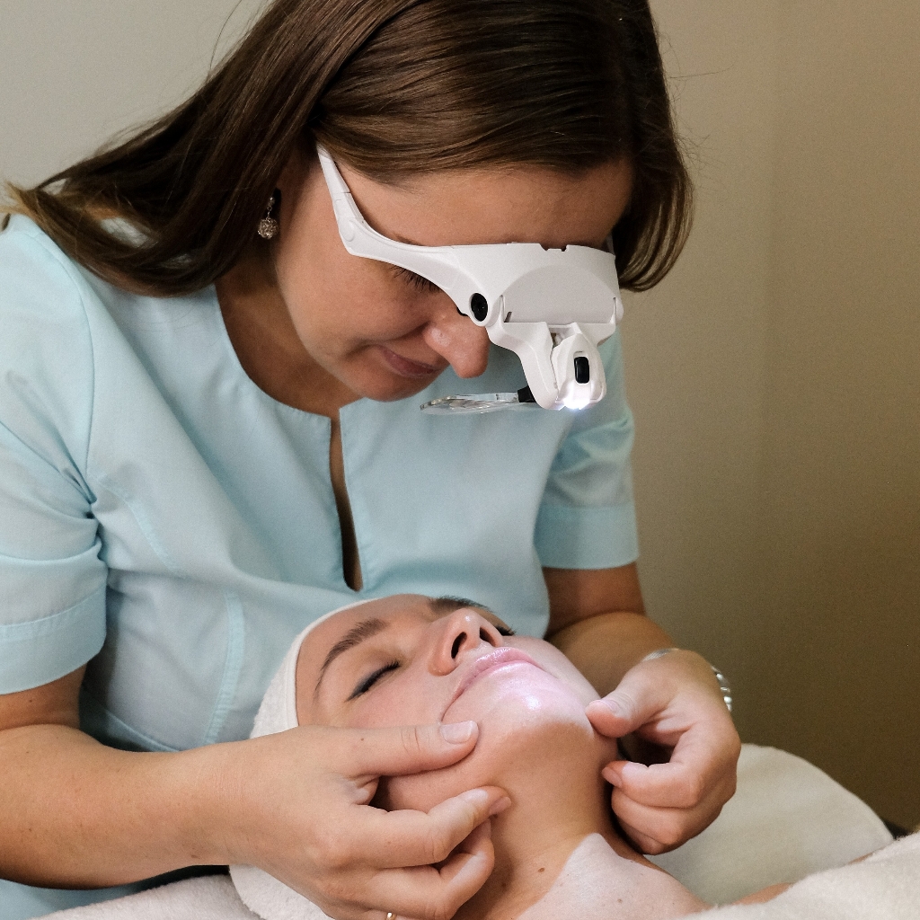 Чистка лица (механическая, атравматическая, УЗ)