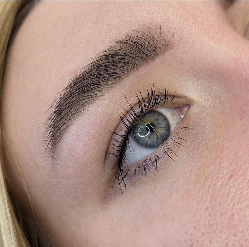 Коррекция + окрашивание бровей