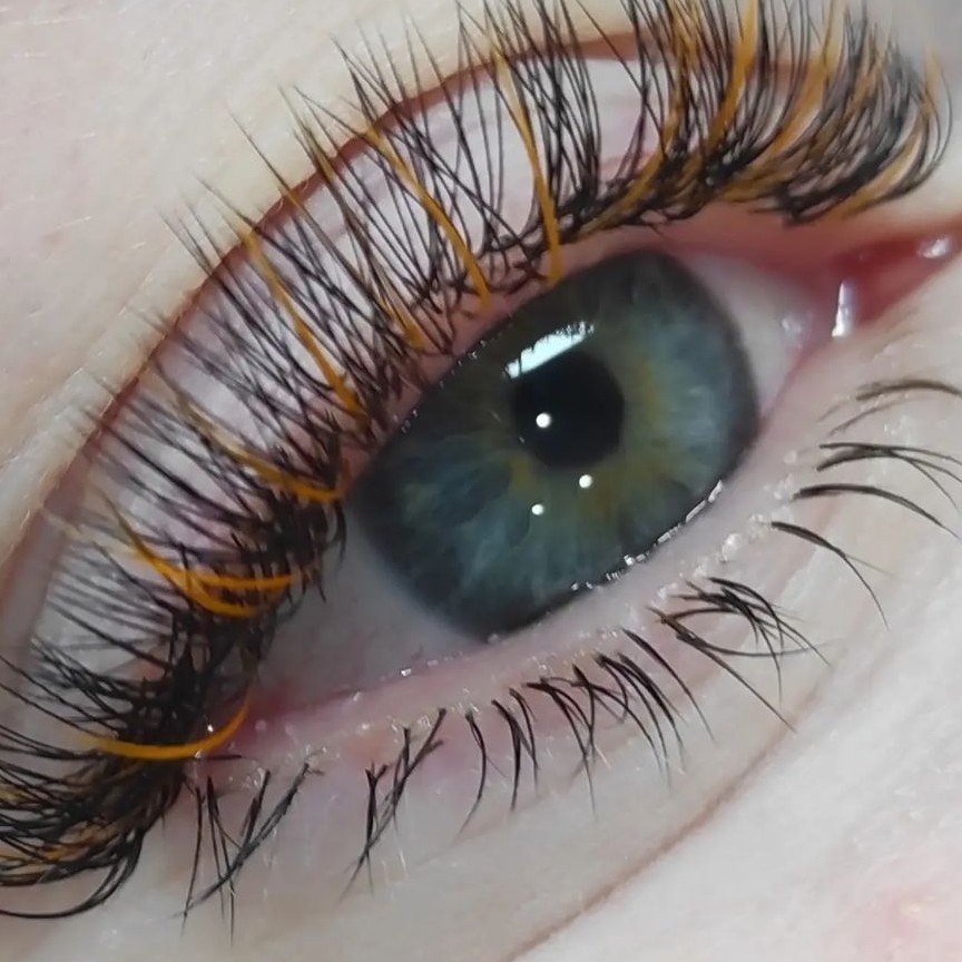 Наращивание нижних ресниц