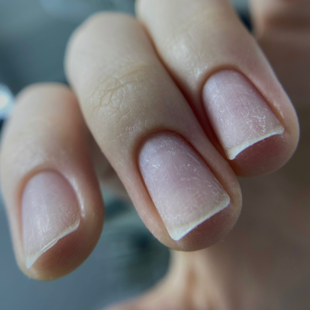 Аппаратный маникюр (без покрытия)