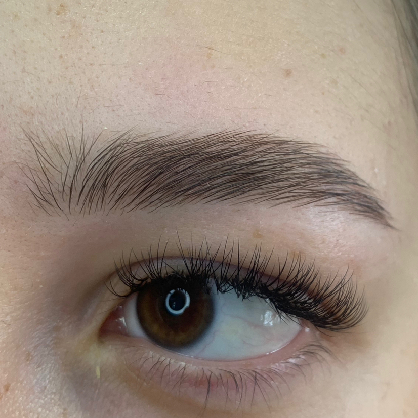 Коррекция бровей