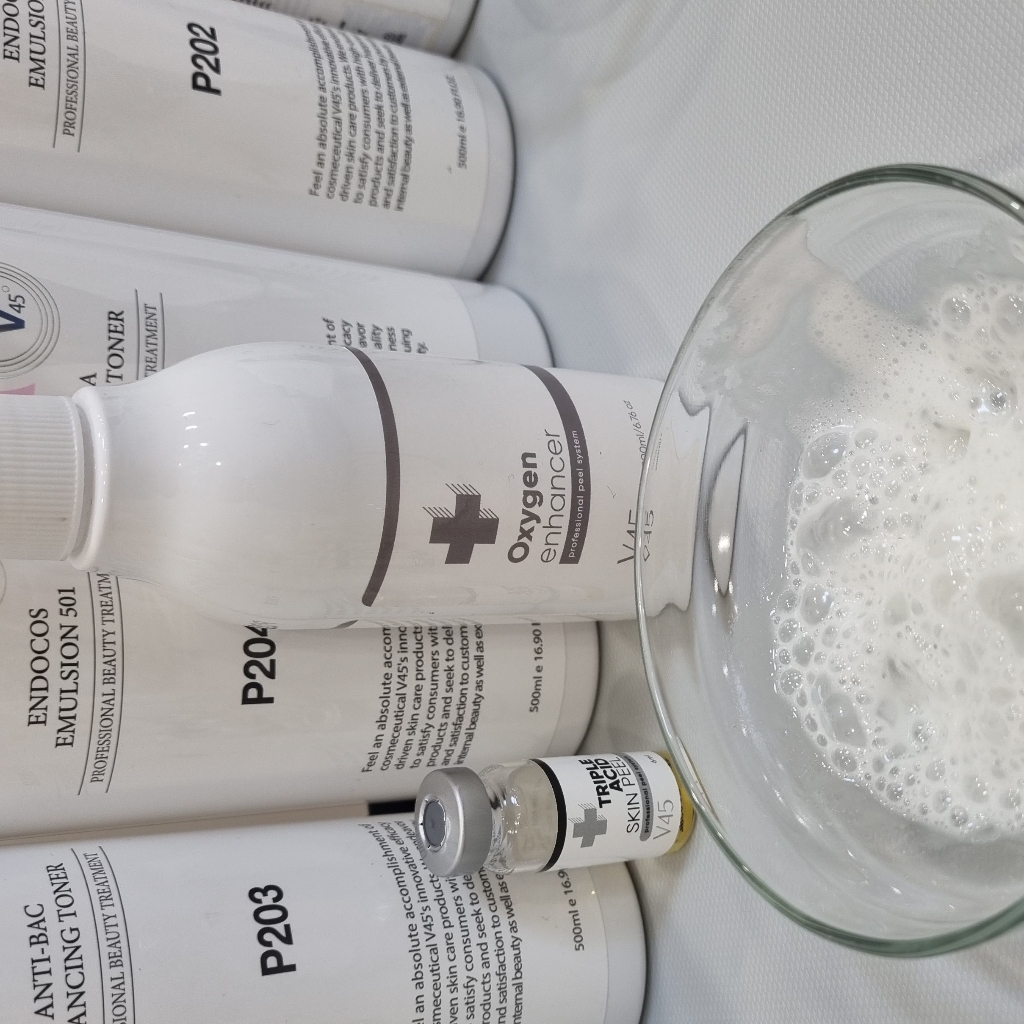 V45 Омоложение 3 в 1 "Миндальный+осветляющий + пилинг маска с витамином С
( омоложение, осветление пигментации, антиоксидантная защита)"