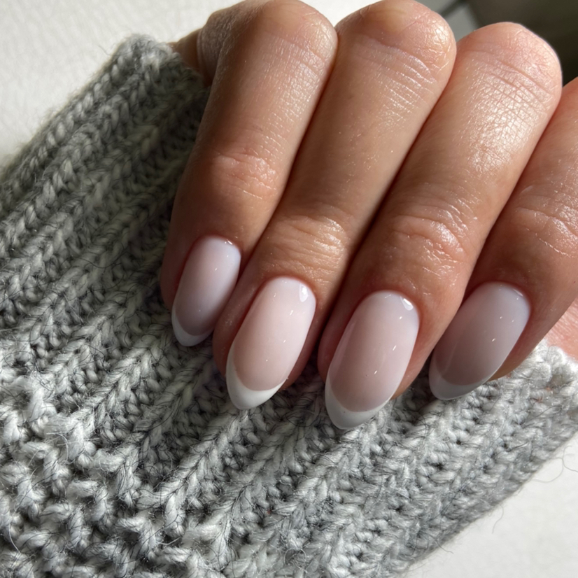 Маникюр с покрытием гель-лак