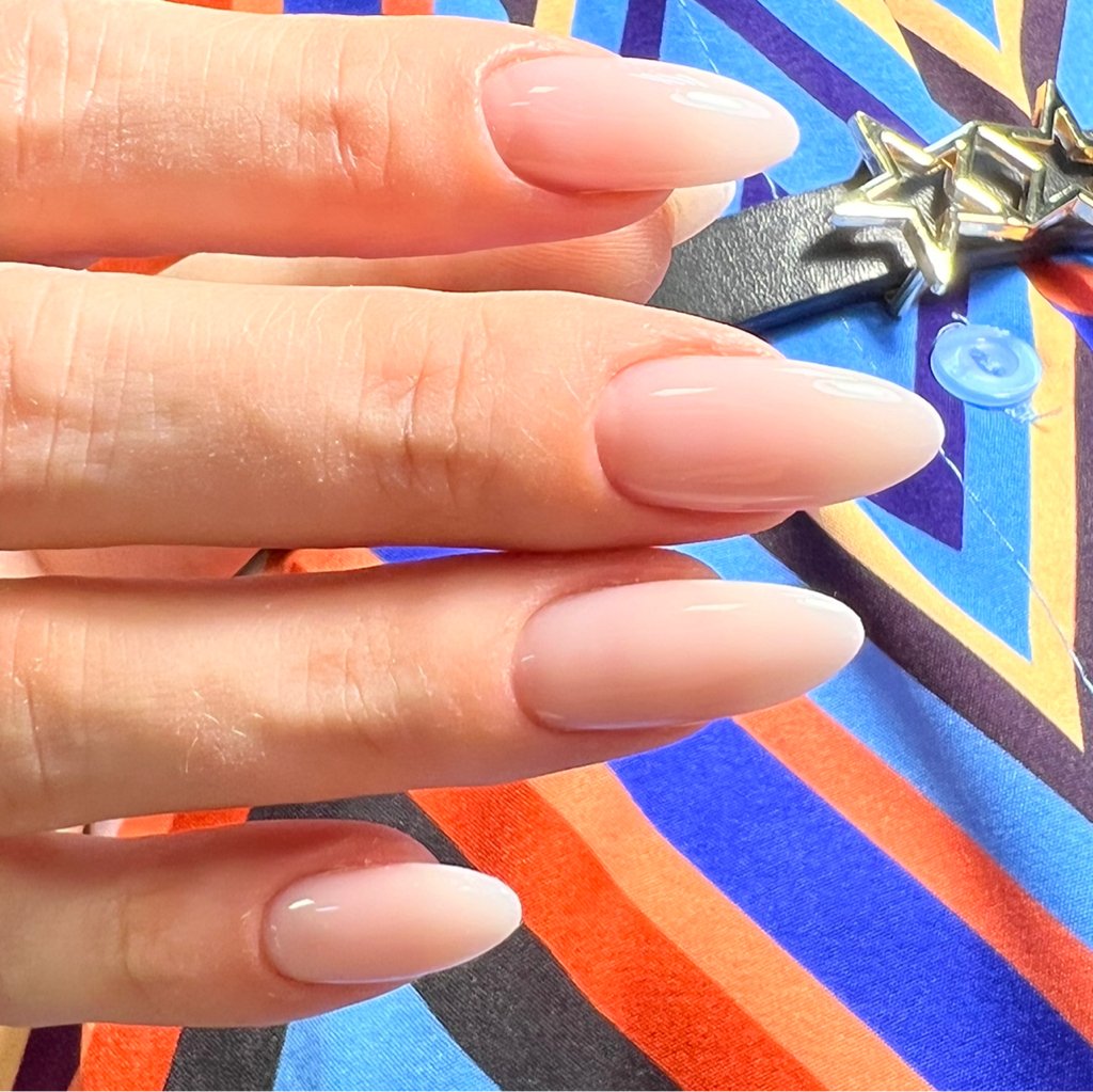 8) Коррекция нарощенных ногтей