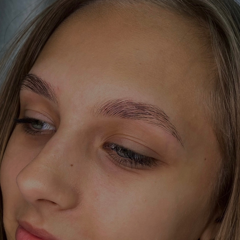 Коррекция бровей воск/пинцет