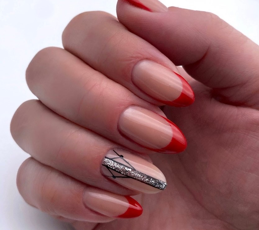 Маникюр аппаратный, покрытие +дизайн ,снятие входит в стоимость