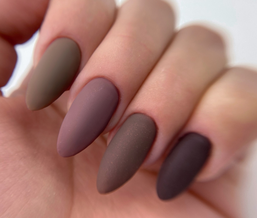 Маникюр с покрытием гель-лак однотонное, снятие входит в стоимость