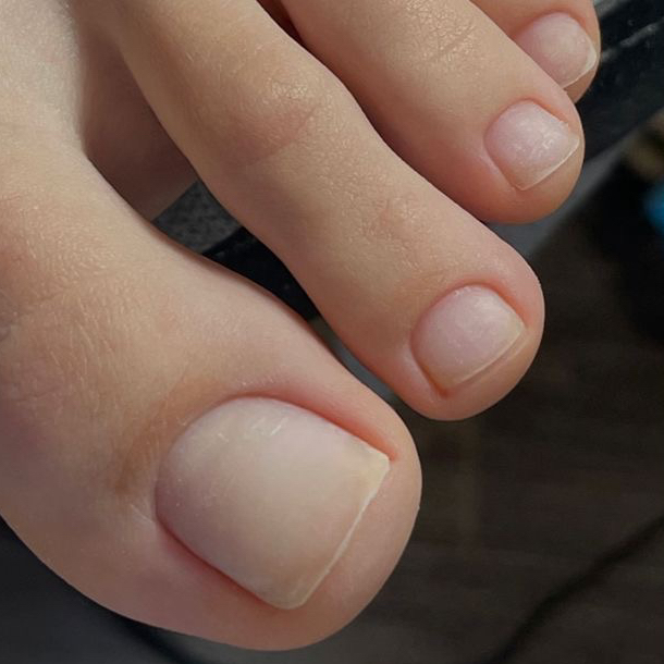 Педикюр гигиенический( без покрытия )