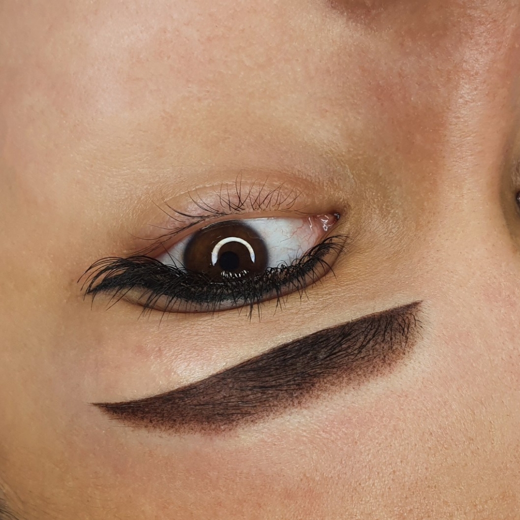 Перманентный макияж Брови