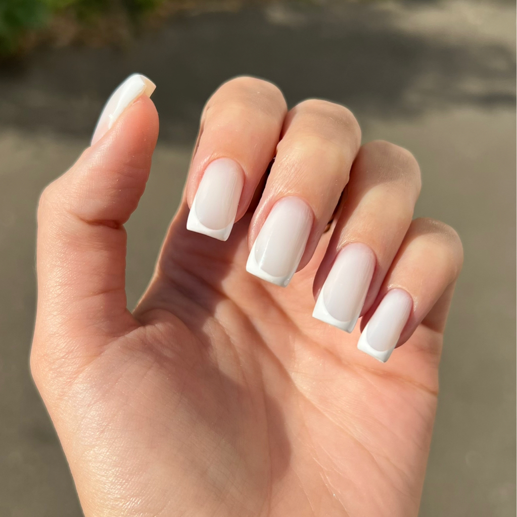 Наращивание ногтей мастер Алина