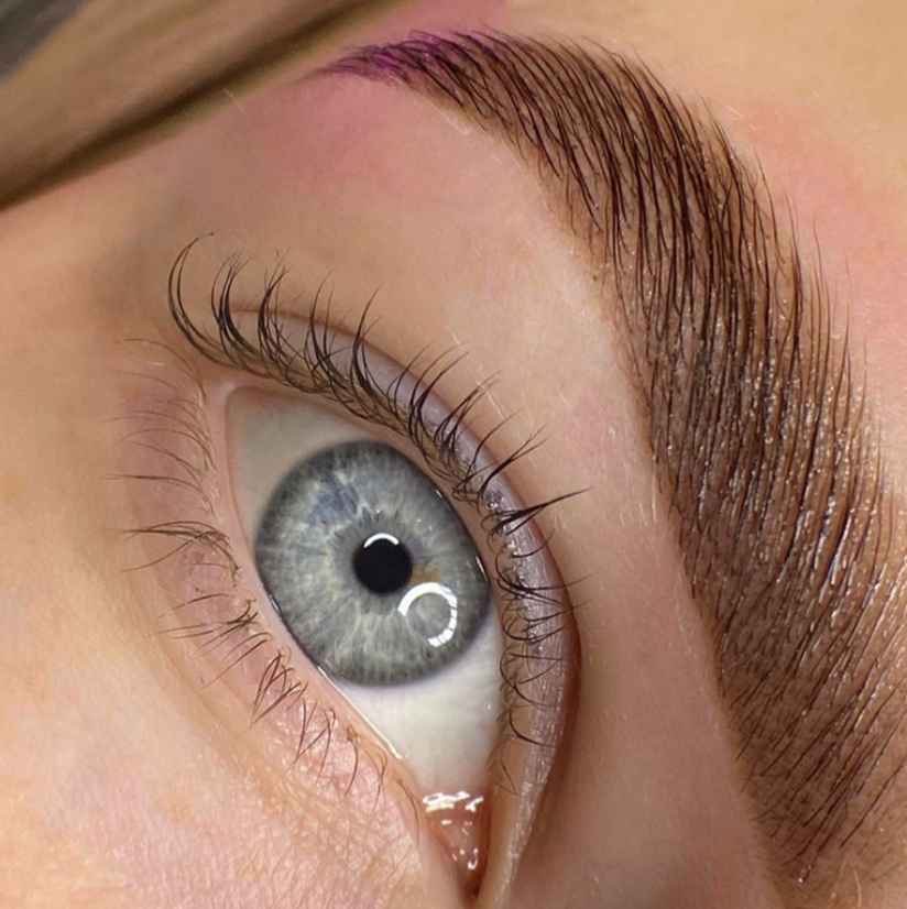 Долговременная укладка бровей