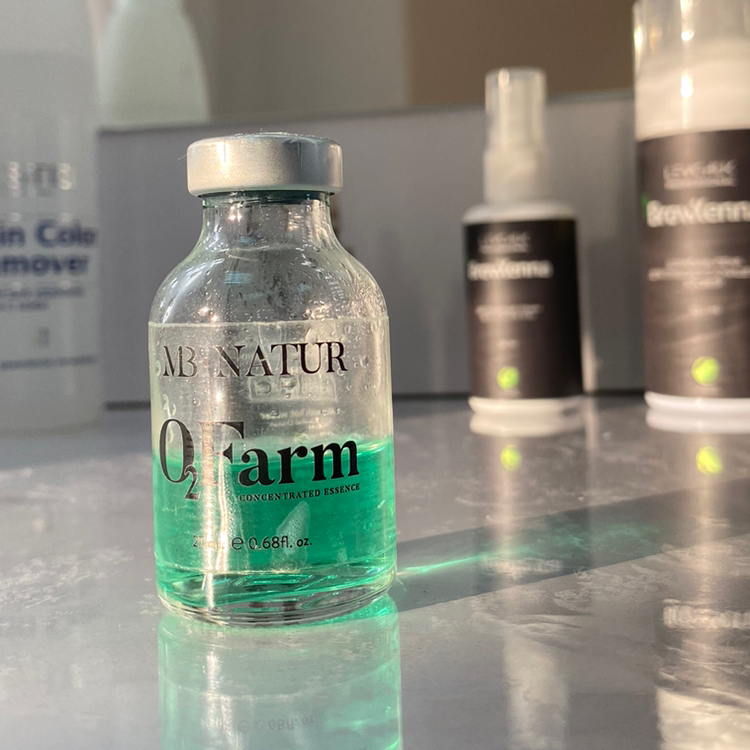 «Счастье» для бровей