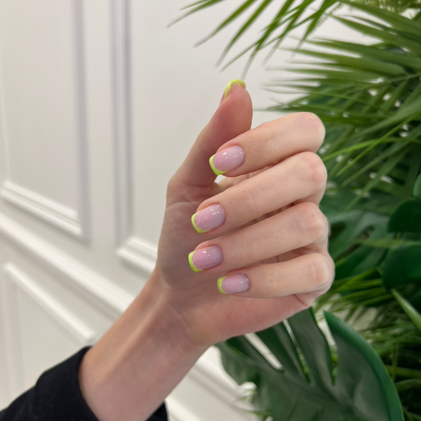 Маникюр Френч