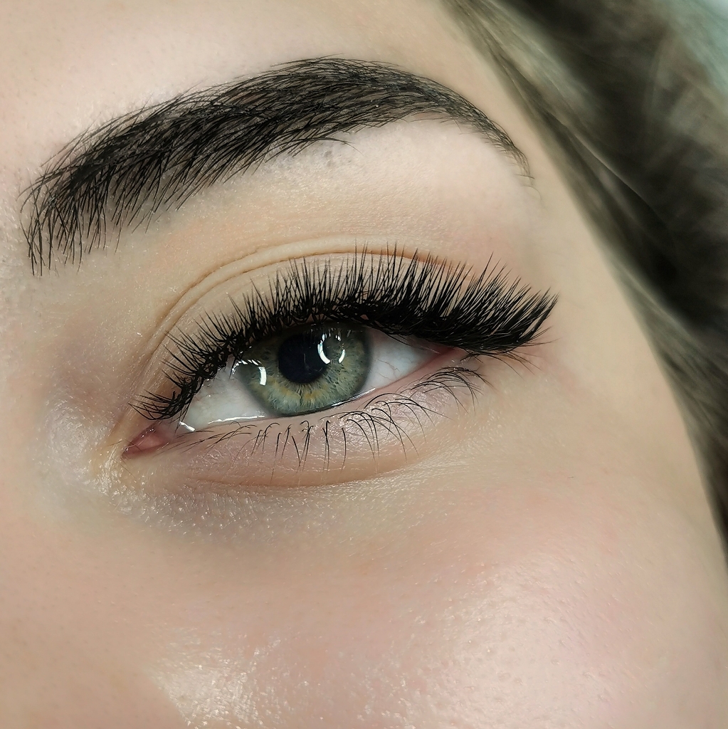 Наращивание ресниц 2.5D