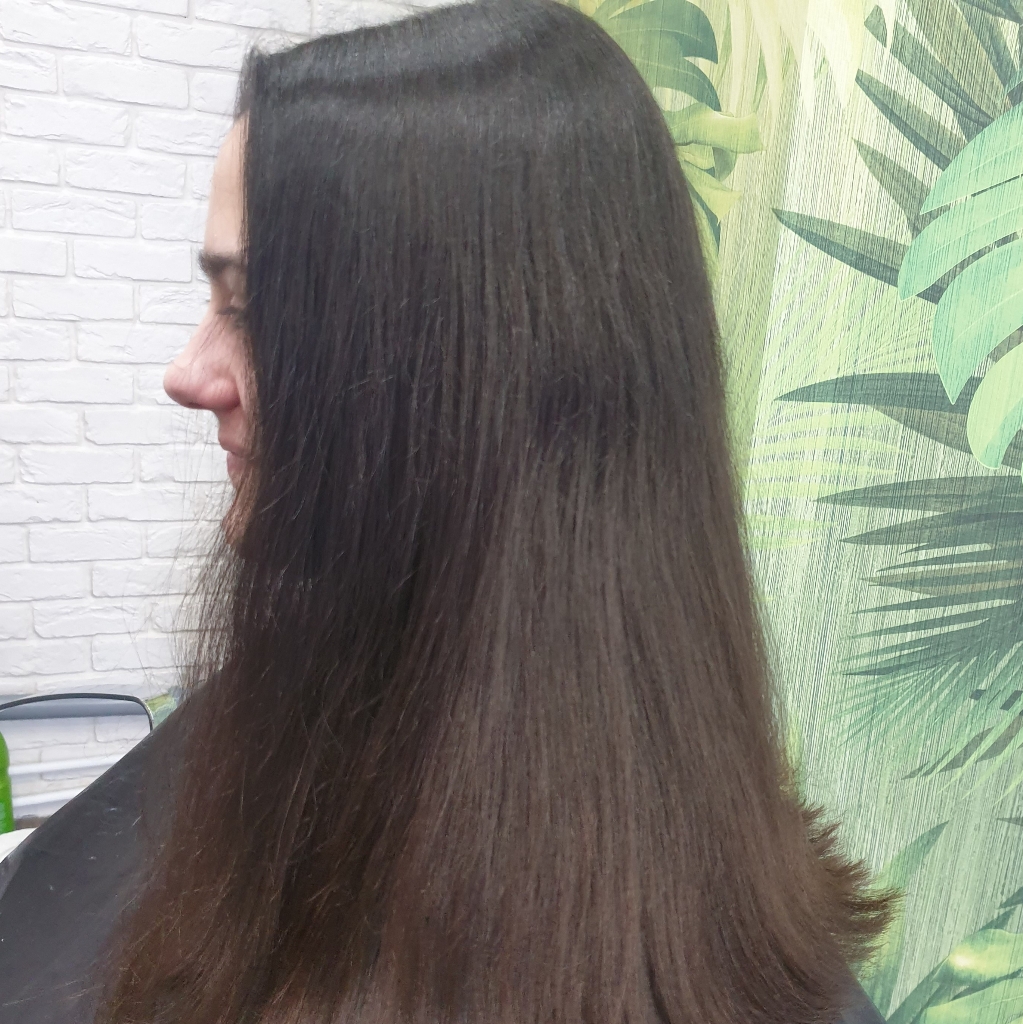 Подравнять волосы