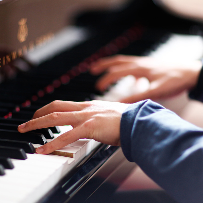Занятие фортепиано