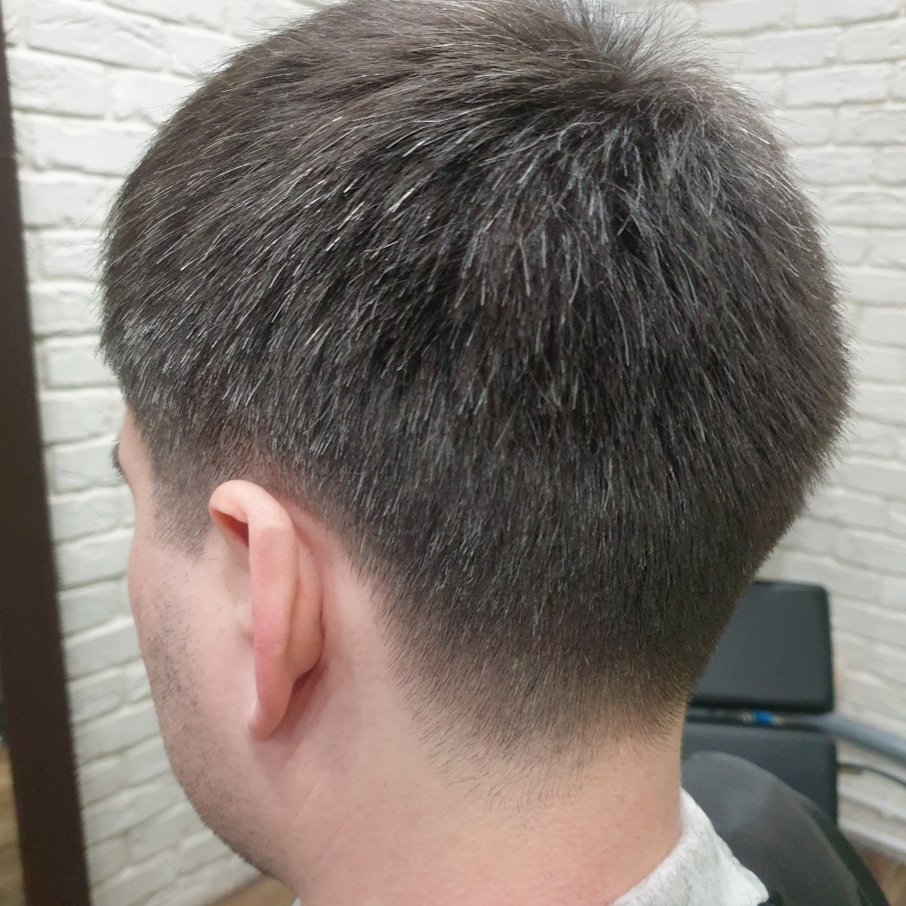 Мужская стрижка модельная