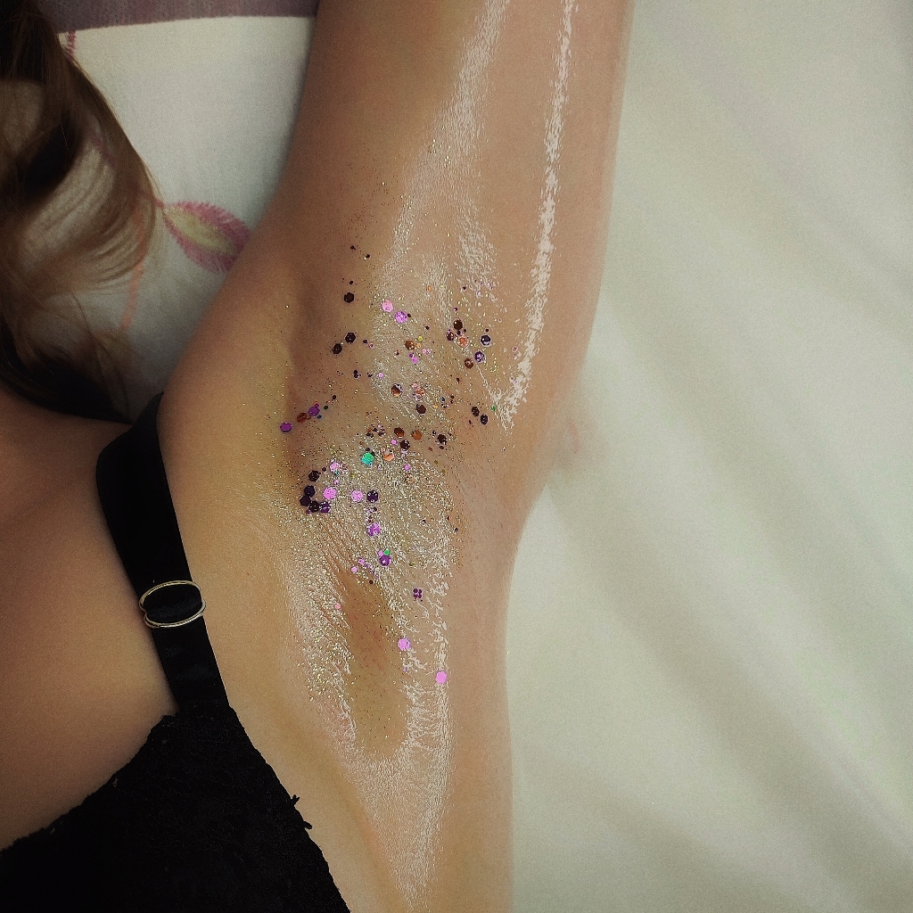 Подмышечные впадины