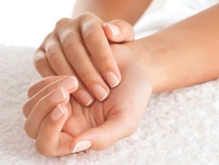 Spa-программа для рук  Парафинотерапия+ комби-маникюр