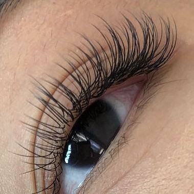 наращивание ресниц классика