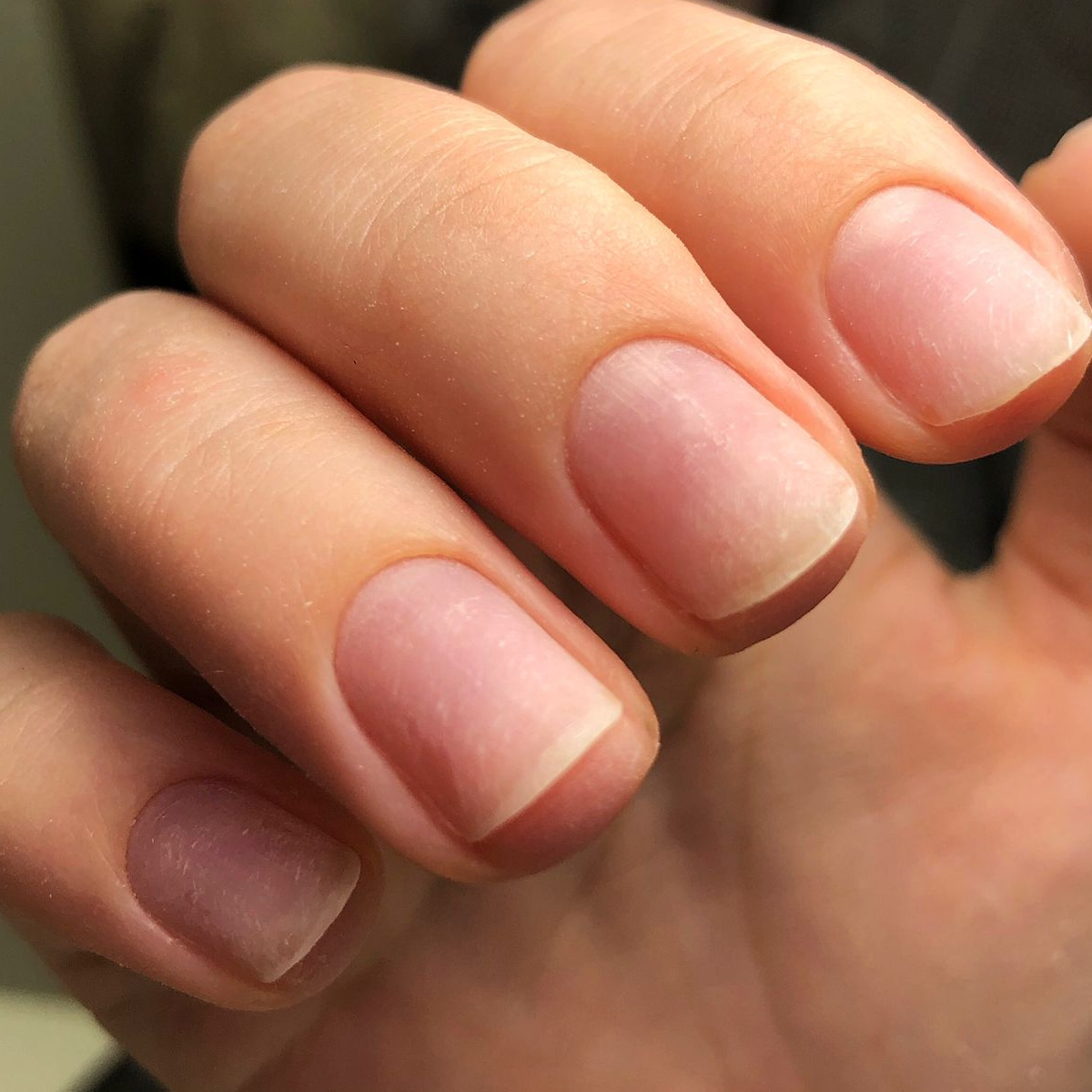 Маникюр без покрытия