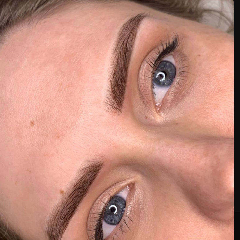 Перманент бровей