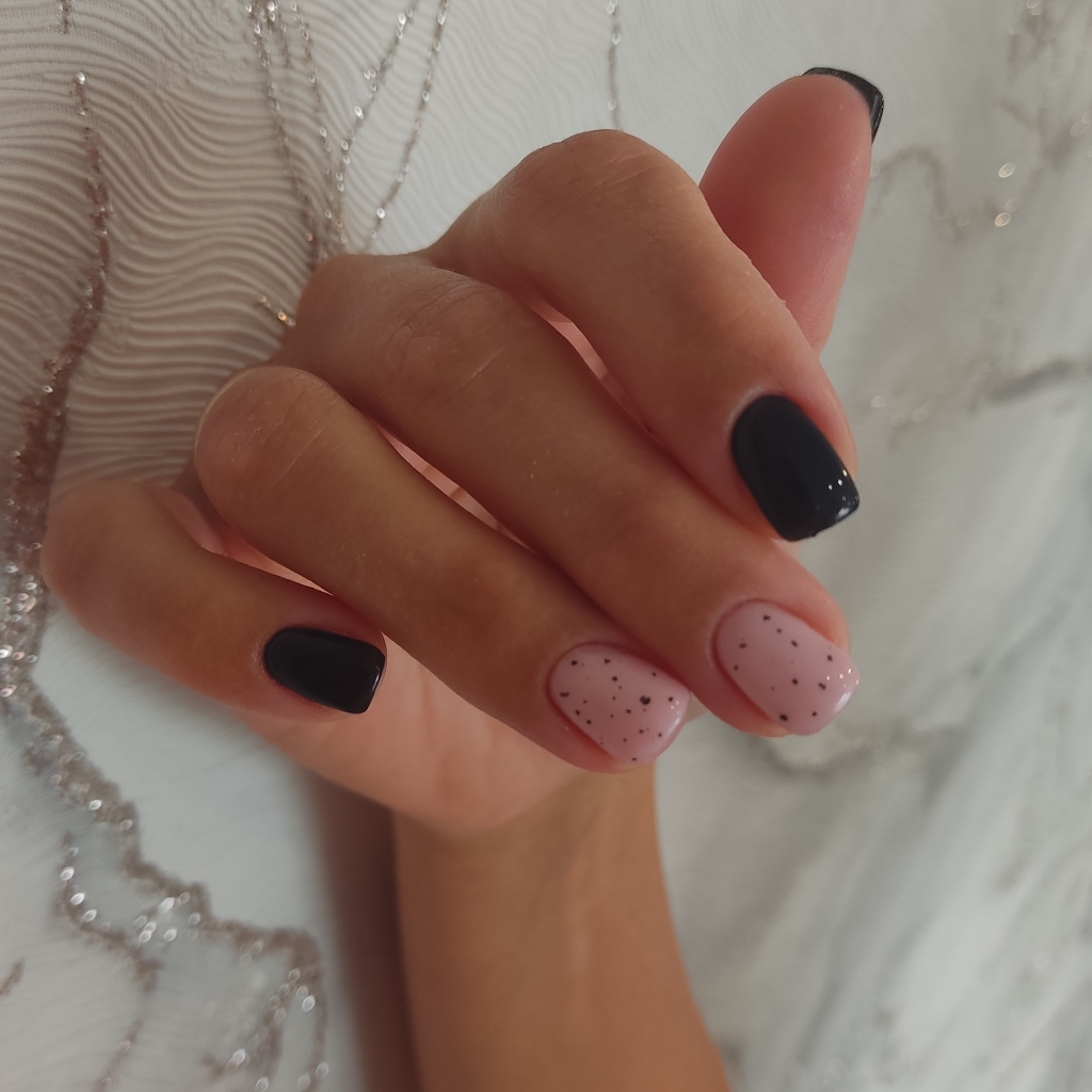 Маникюр с покрытием гель-лак+укрепление акриловой пудрой+ снятие(мое)