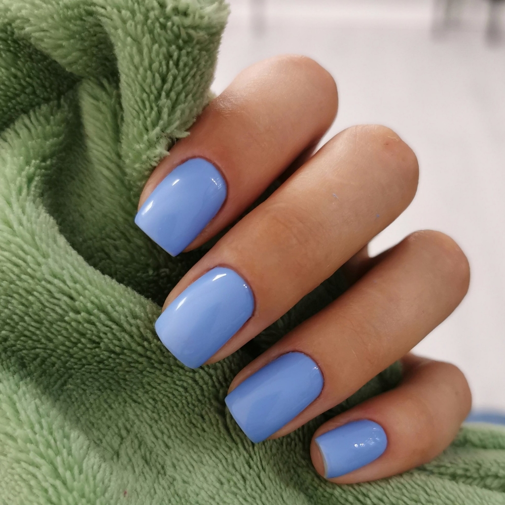 Маникюр с покрытием гель-лак