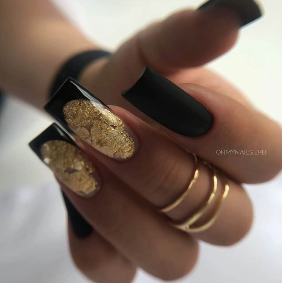 Наращивание ногтей средней длины