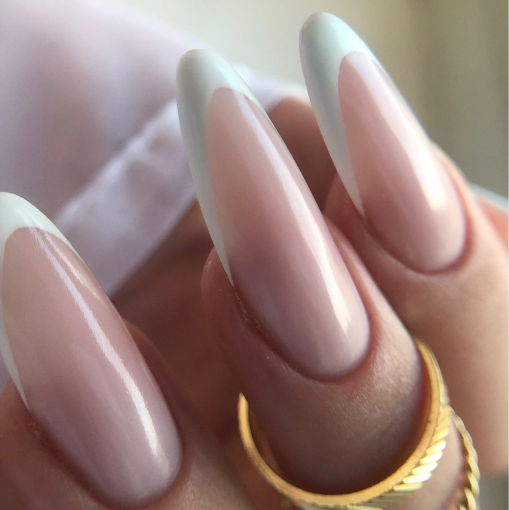 Наращивание 1 ногтя