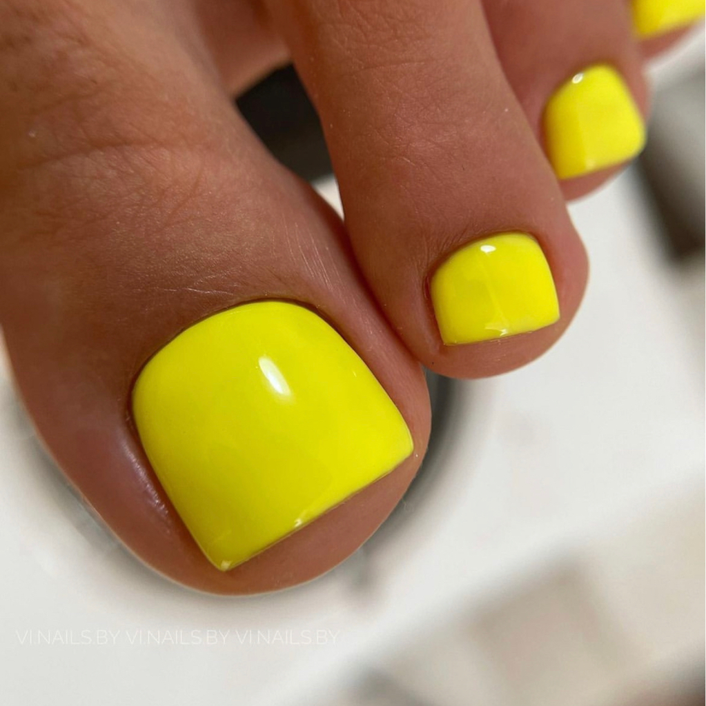 Педикюр с покрытием без обработки стоп