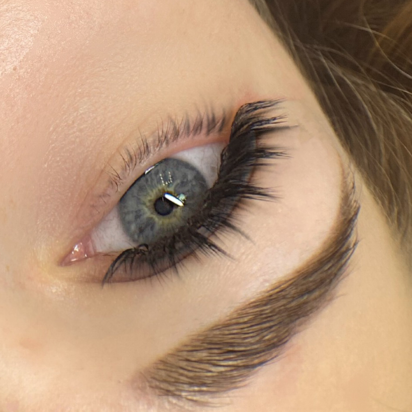 Эффект «Накладных ресниц»