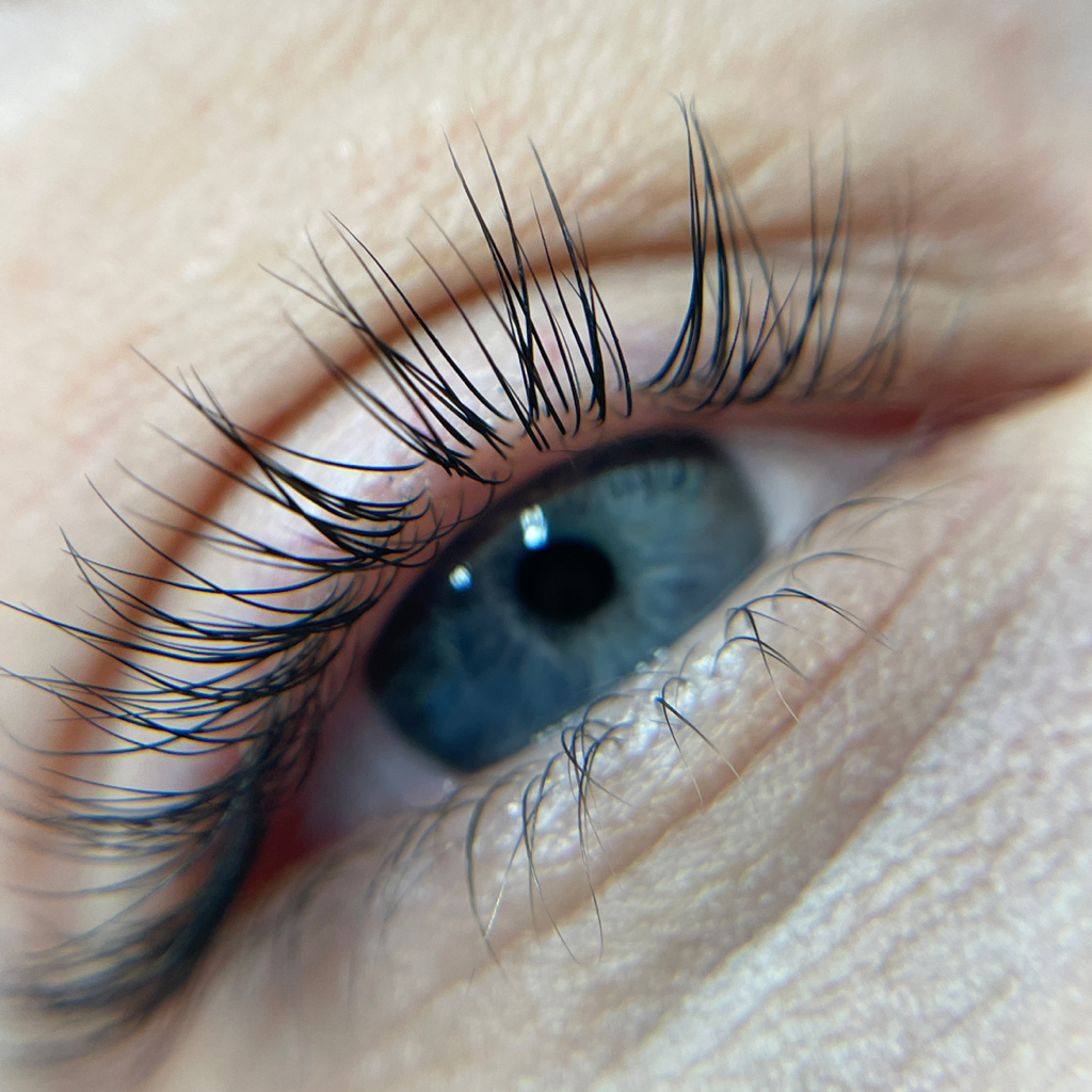 Ламинирование ресниц