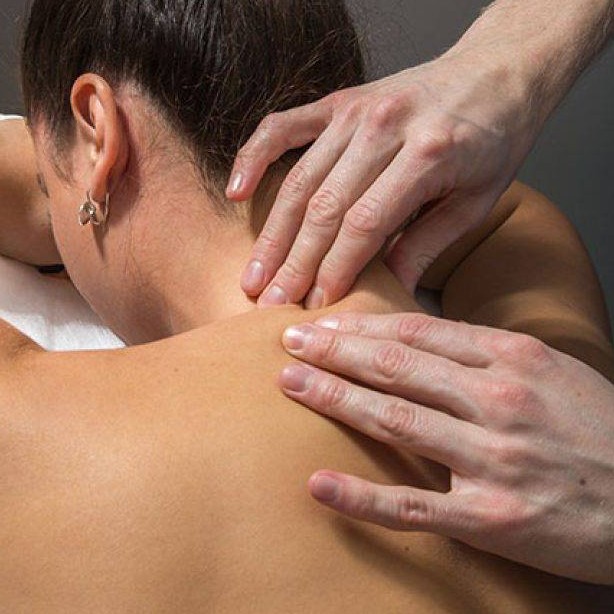 Массаж шейно-воротниковой зоны и грудного отдела