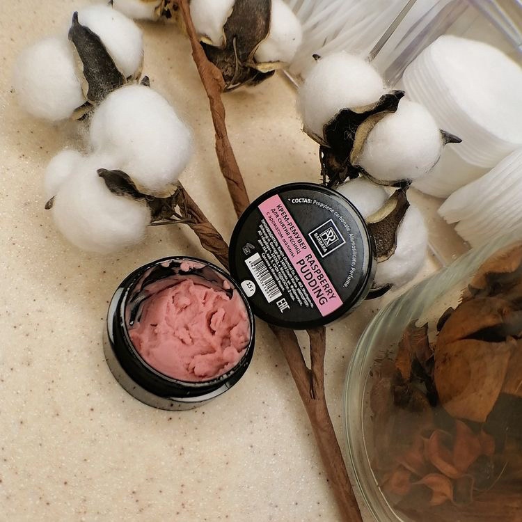 Снятие наращенных ресниц