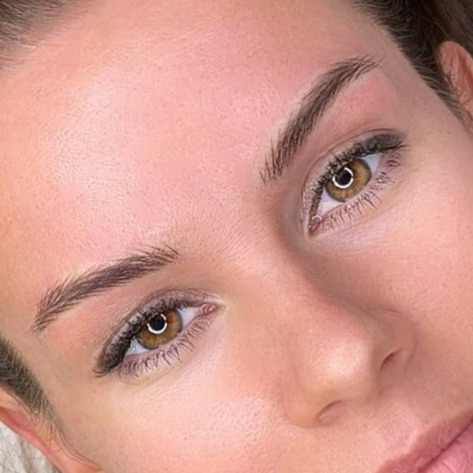 Перманент бровей/волосковая техника