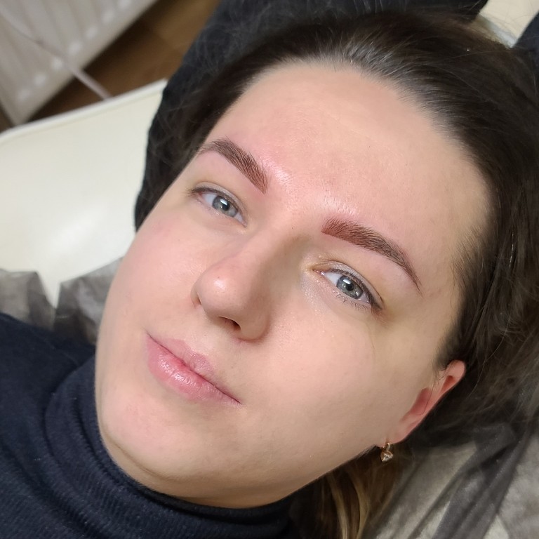 Микроблейдинг бровей