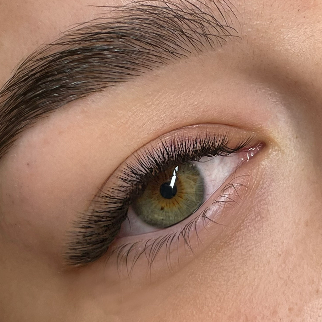 Экспресс наращивание ресниц